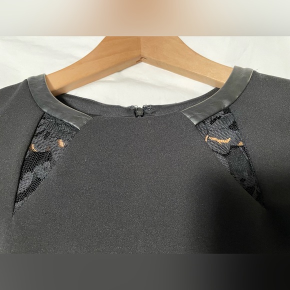 Taylor for A Pea in the Pod maternity dress - Picture 3 of 5